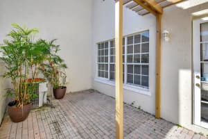 408 NW 25th Avenue, Boynton Beach, FL 33426 Sold 04/09/24