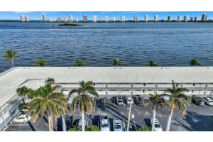 100 Lehane Terrace 10, North Palm Beach, FL 33408 Sold 01/26/24