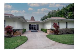 200 Village Green Circle E 208, Palm Springs, FL 33461 Sold 04/26/24