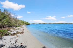 5986 SE Riverboat Drive 535, Stuart, FL 34997 Sold 03/15/24
