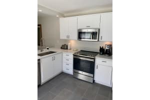 3120 W Kingston Court, West Palm Beach, FL 33409 Sold 04/22/24