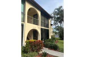 119 Lake Pine Circle D-2, Greenacres, FL 33463 Sold 03/15/24