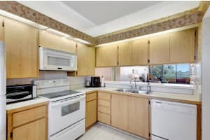 2761 Village Boulevard 402, West Palm Beach, FL 33409 Sold 04/26/24