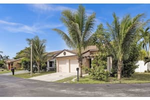 5 Gadsby Way, Boynton Beach, FL 33426 Sold 03/04/24