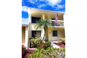 4215 Gator Trace Avenue B, Fort Pierce, FL 34982 Sold 03/28/24