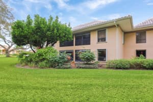 25 SE Turtle Creek Drive B, Jupiter, FL 33469 Sold 02/08/24