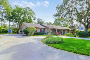 2976 59th Avenue, Vero Beach, FL 32966 Sold 02/29/24