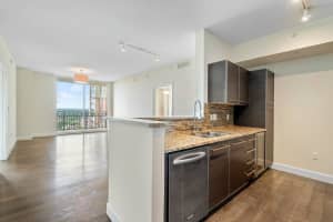 MLS# R10946278, West Palm Beach, Florida 33401