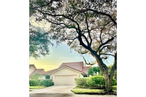 2860 Cuyahoga Lane, West Palm Beach, FL 33409 Sold 03/18/24