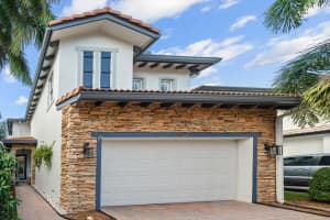 557 Tomahawk Court, Palm Beach Gardens, FL 33410 Sold 02/26/24