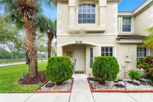 938 Summit Lake Drive, West Palm Beach, FL 33406 Sold 04/11/24