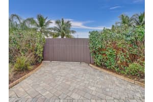 500 NW 7th Street, Boca Raton, FL 33432 Sold 05/14/24