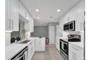 1035 NW 5th Avenue, Boca Raton, FL 33432 Sold 04/01/24