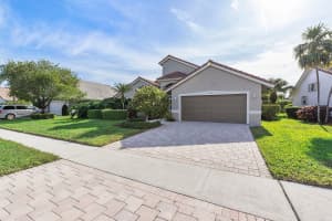 12390 Divot Drive, Boynton Beach, FL 33437 Sold 07/31/24