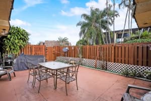 1002 Springdale Ct Court, Palm Springs, FL 33461 Sold 04/16/24