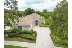 8437 SE Palm Hammock Lane, Hobe Sound, FL 33455 Sold 01/31/24