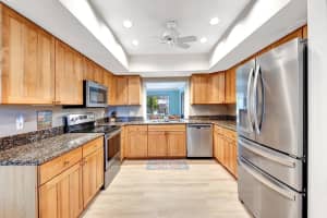 3904 Lowson Boulevard, Delray Beach, FL 33445 Sold 03/05/24
