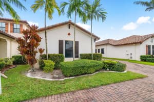 2765 NW 84th Terrace, Cooper City, FL 33024 Sold 02/16/24