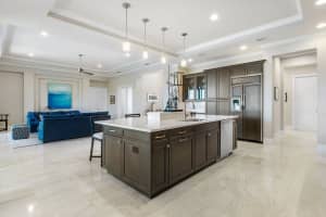 2905 SE Dune Drive, Stuart, FL 34996 Sold 05/02/24
