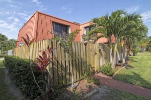 3201 Gardens East Drive D, Palm Beach Gardens, FL 33410 Sold 03/15/24