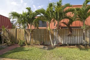 3201 Gardens East Drive D, Palm Beach Gardens, FL 33410 Sold 03/15/24