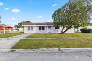 114 Devonshire Drive, Fort Pierce, FL 34946 Sold 03/26/24