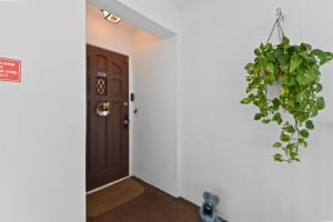 10040 Meridian Way N 206, Palm Beach Gardens, FL 33410 Sold 06/12/24