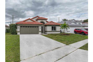 8581 Windy Circle, Boynton Beach, FL 33472 Sold 04/10/24