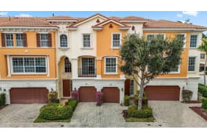 613 NE Francesca Lane, Boca Raton, FL 33487 Sold 07/03/24