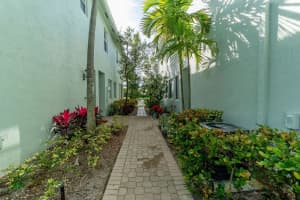 3165 Laurel Ridge Circle, Riviera Beach, FL 33404 Sold 03/08/24