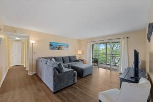 225 Bonnie Boulevard 401, Palm Springs, FL 33461 Sold 10/01/24