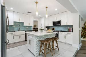 914 SW 27th Place, Boynton Beach, FL 33435 Sold 02/27/24