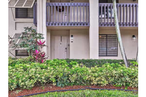 10101 Mangrove Drive 101, Boynton Beach, FL 33437 Sold 03/08/24