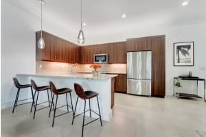 910 Hamilton Lane, Delray Beach, FL 33483 Sold 04/18/24