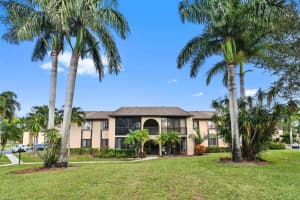 431 Pine Glen Lane B-1, Greenacres, FL 33463 Sold 04/12/24