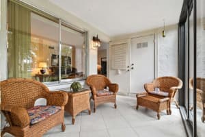 431 Pine Glen Lane B-1, Greenacres, FL 33463 Sold 04/12/24