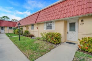 227 Down East Lane, Lake Worth, FL 33467 Sold 04/03/24