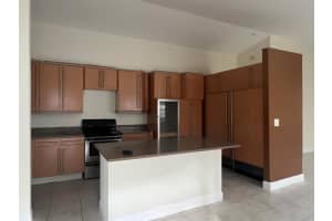 1279 Summit Run Circle, West Palm Beach, FL 33415 Sold 04/25/24