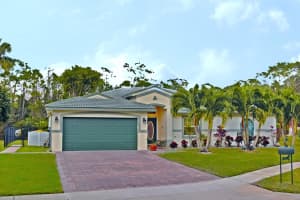 126 Cocoplum Circle, Royal Palm Beach, FL 33411 Sold 04/19/24