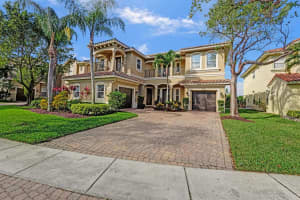 665 Triana Street, West Palm Beach, FL 33413 Sold 03/04/24