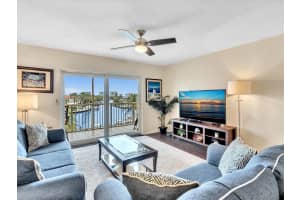 230 N Federal Highway 405, Deerfield Beach, FL 33441 Sold 05/01/24