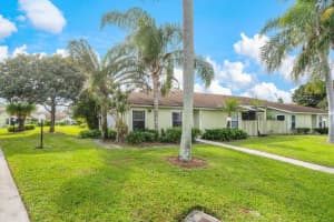 4375 Willow Pond Circle, West Palm Beach, FL 33417 Sold 02/16/24