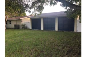 700 NE 2 Street, Pompano Beach, FL 33060 Sold 05/15/25