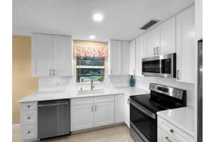 39 Woodland Drive 203, Vero Beach, FL 32962 Sold 07/22/24