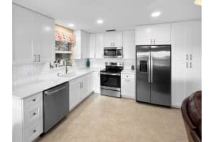 39 Woodland Drive 203, Vero Beach, FL 32962 Sold 07/22/24