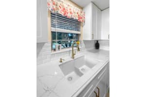 39 Woodland Drive 203, Vero Beach, FL 32962 Sold 07/22/24