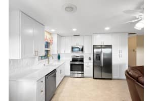 39 Woodland Drive 203, Vero Beach, FL 32962 Sold 07/22/24