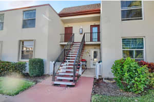 12 Willowbrook Lane 207, Delray Beach, FL 33446 Sold 04/10/24