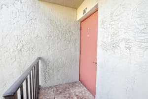 12 Willowbrook Lane 207, Delray Beach, FL 33446 Sold 04/10/24