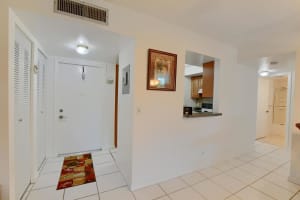 12 Willowbrook Lane 207, Delray Beach, FL 33446 Sold 04/10/24